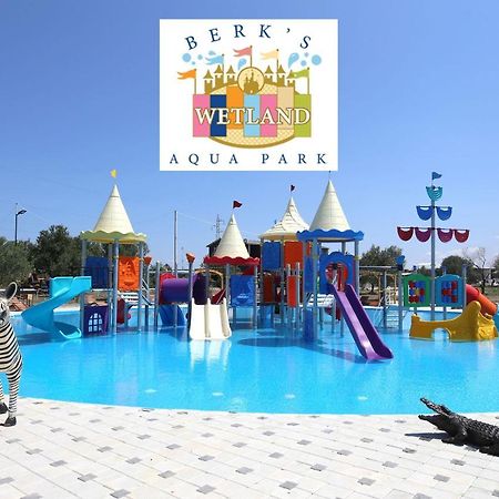 Simlarda Country Club Ayvalik Villa Bagian luar foto