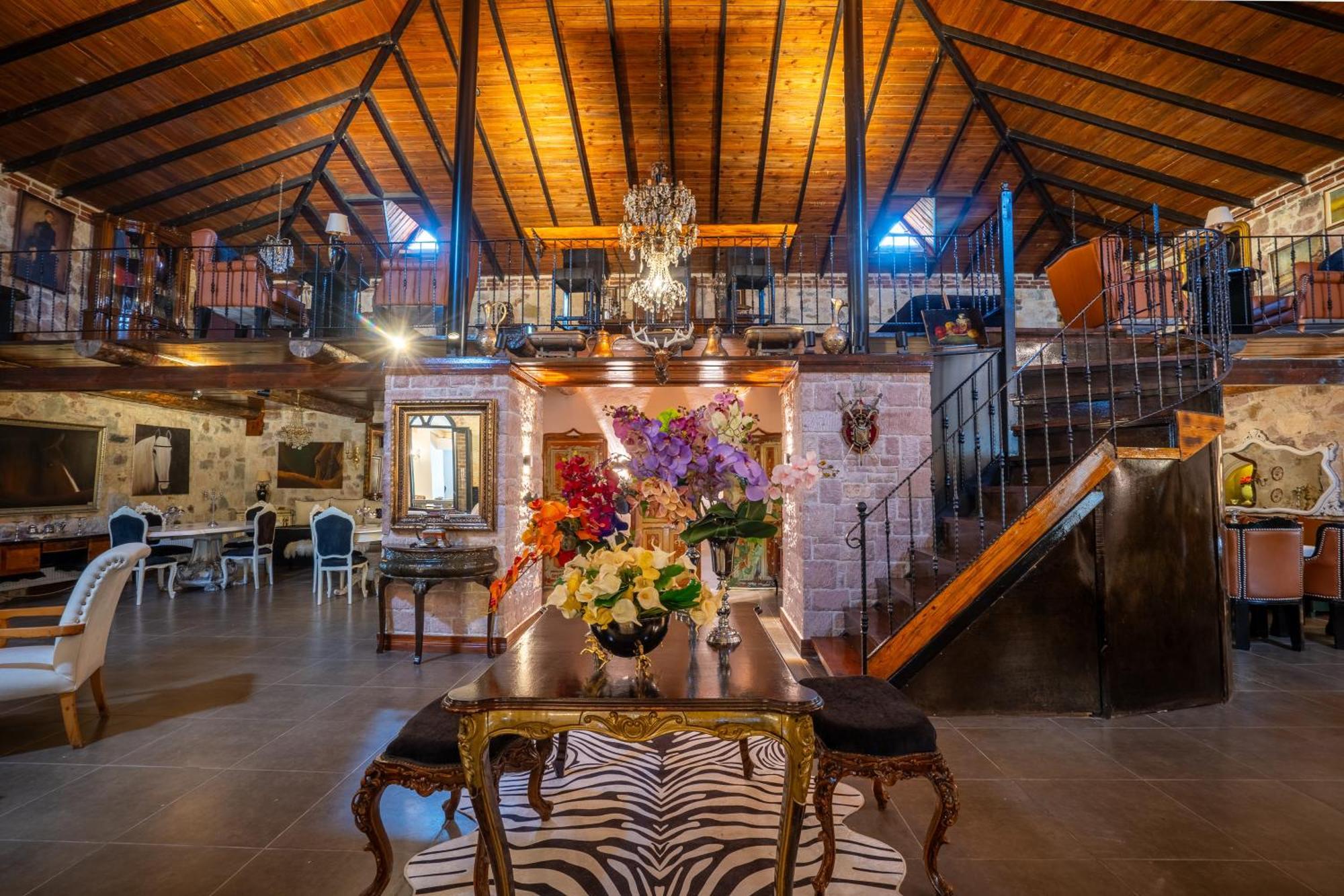 Simlarda Country Club Ayvalik Villa Bagian luar foto