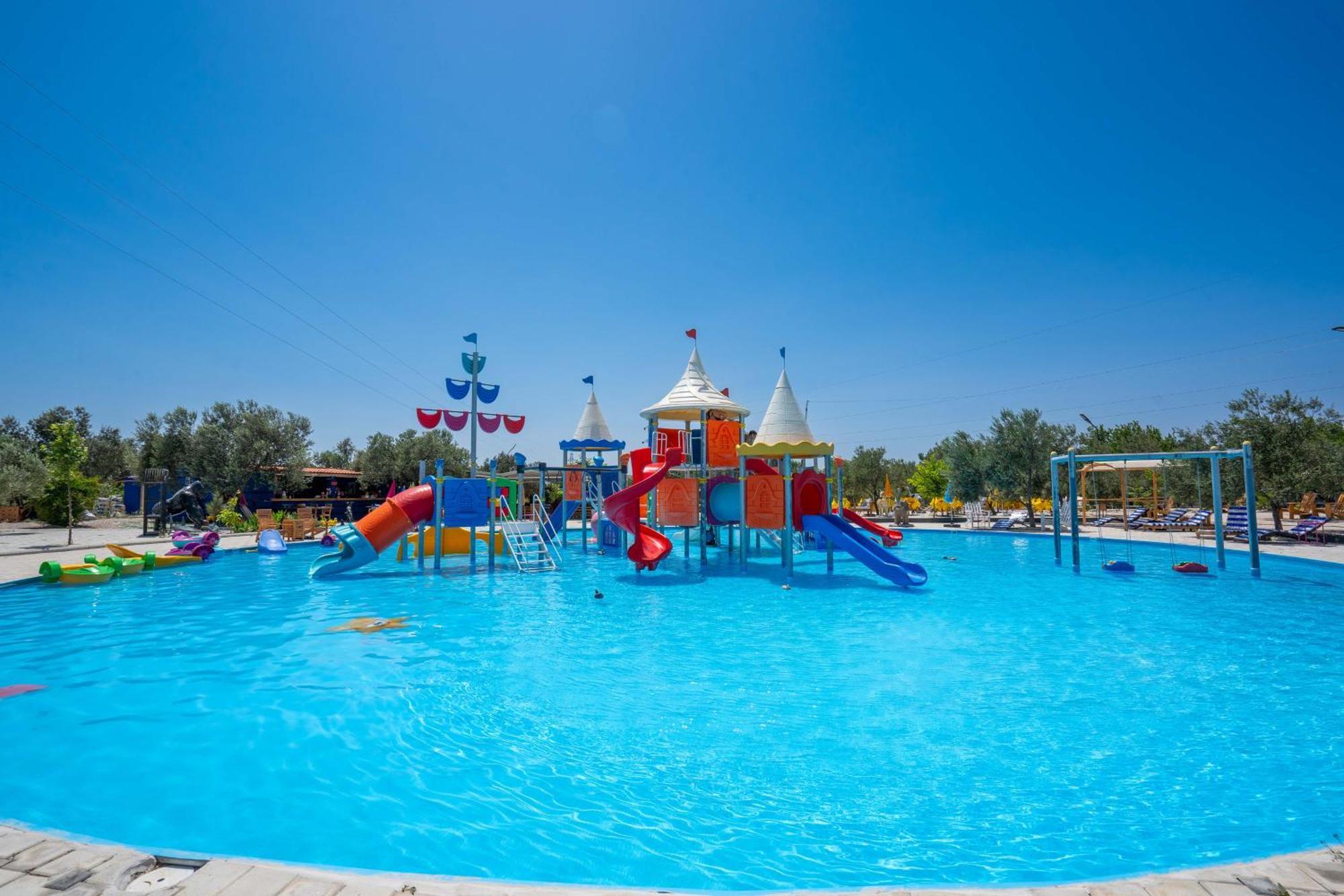 Simlarda Country Club Ayvalik Villa Bagian luar foto