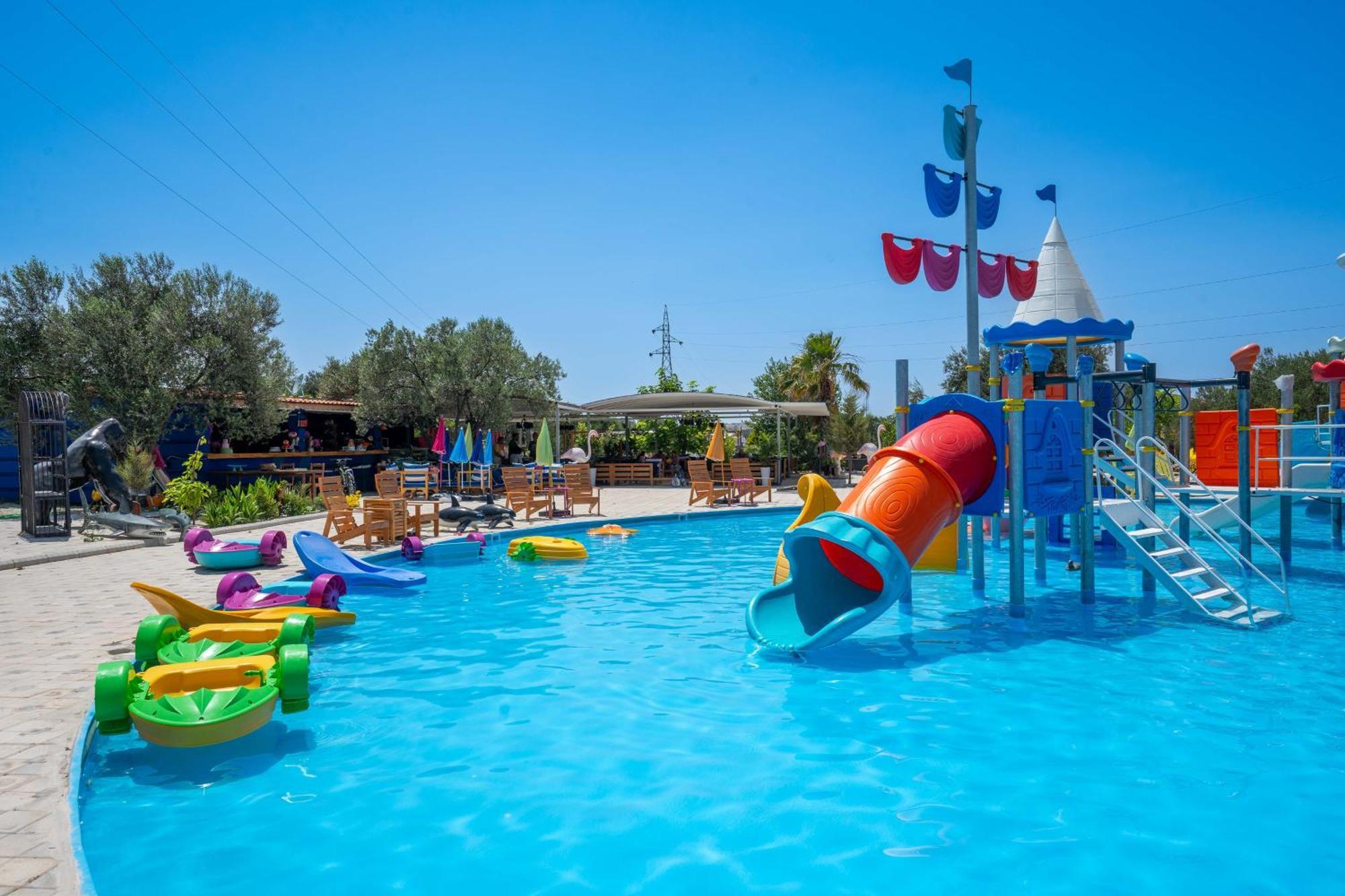 Simlarda Country Club Ayvalik Villa Bagian luar foto