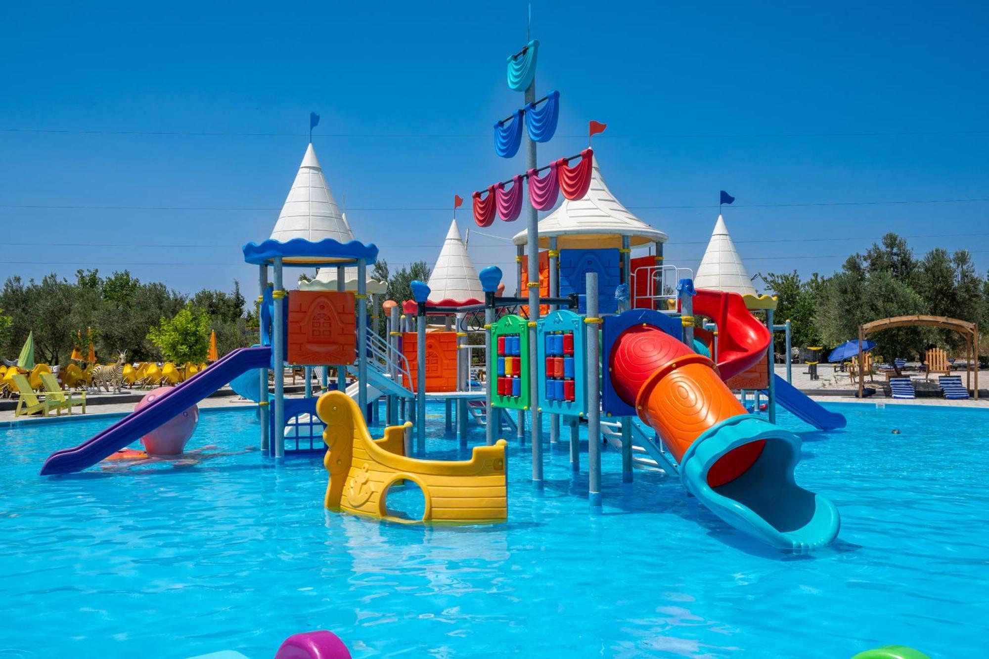 Simlarda Country Club Ayvalik Villa Bagian luar foto