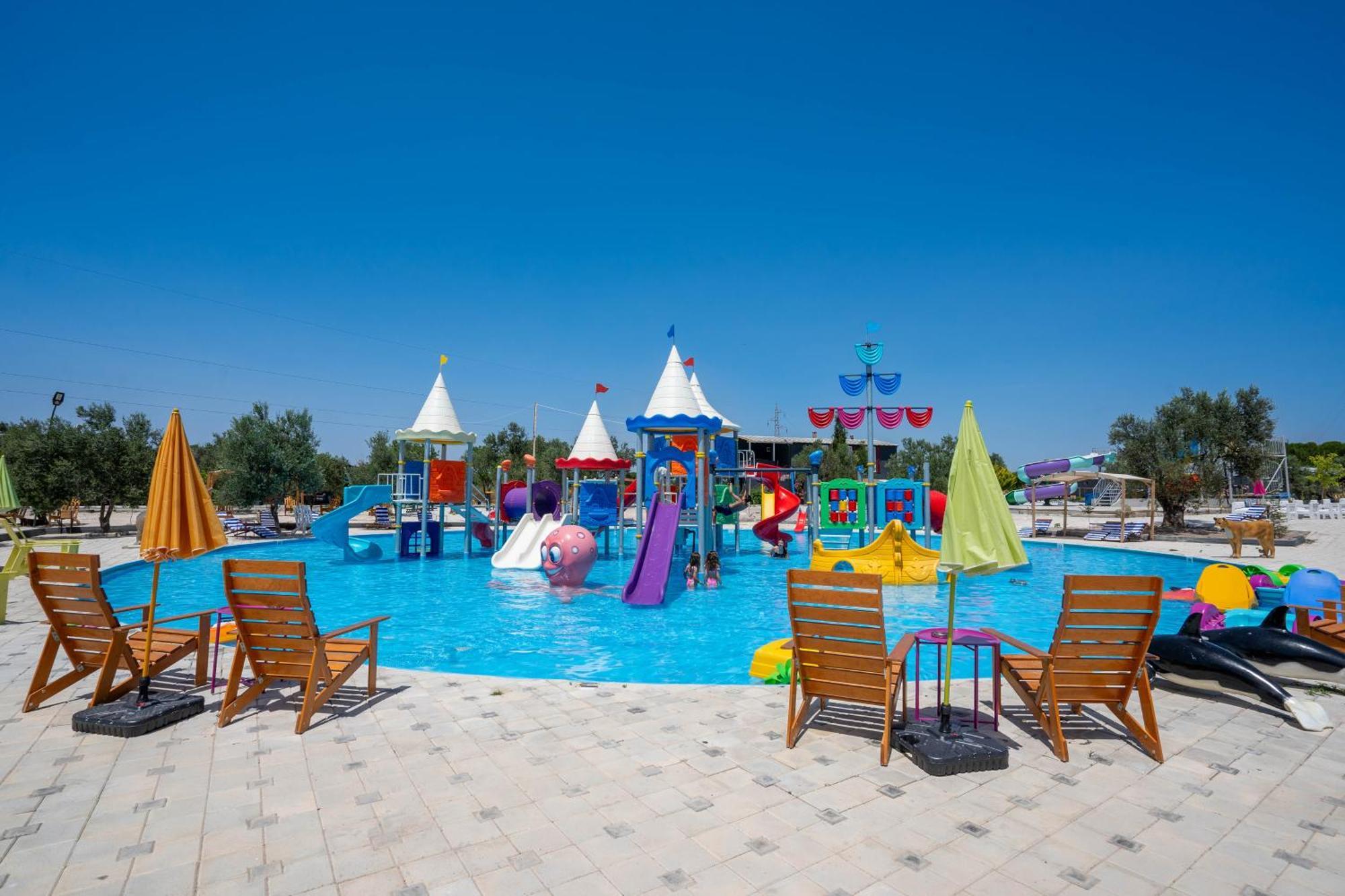 Simlarda Country Club Ayvalik Villa Bagian luar foto