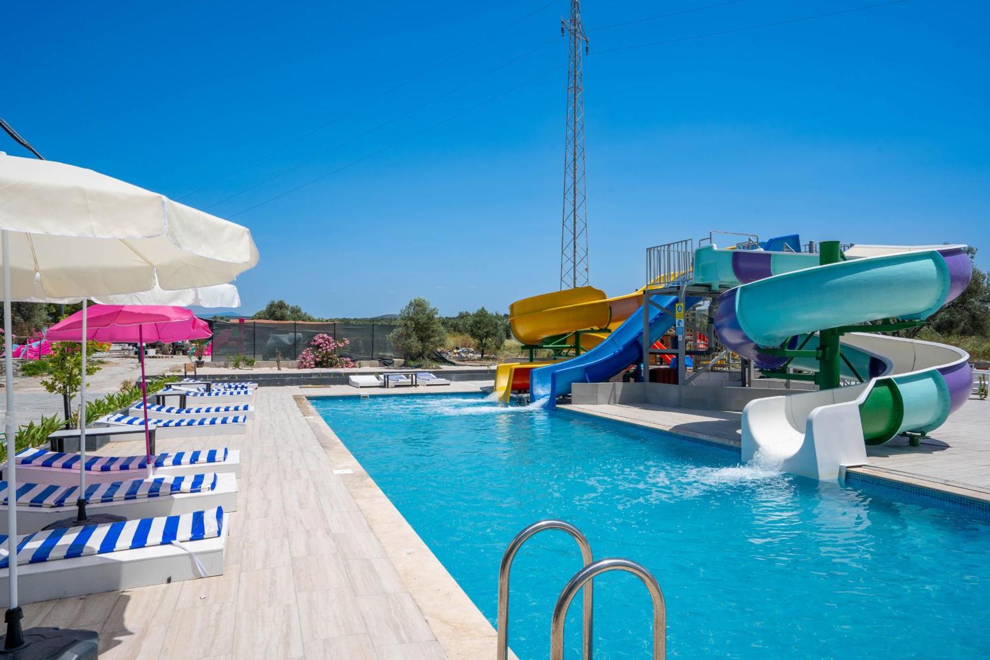Simlarda Country Club Ayvalik Villa Bagian luar foto