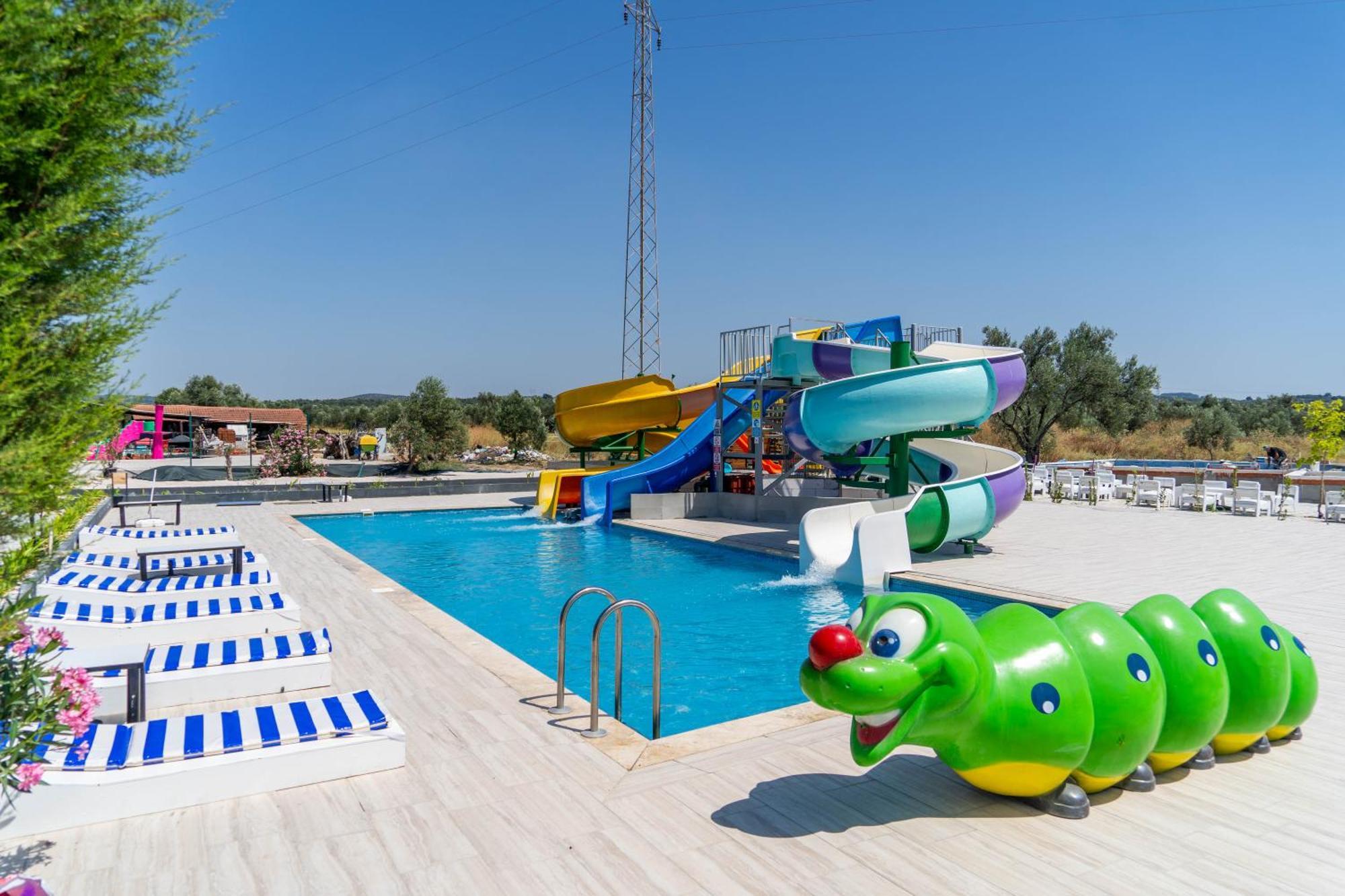 Simlarda Country Club Ayvalik Villa Bagian luar foto