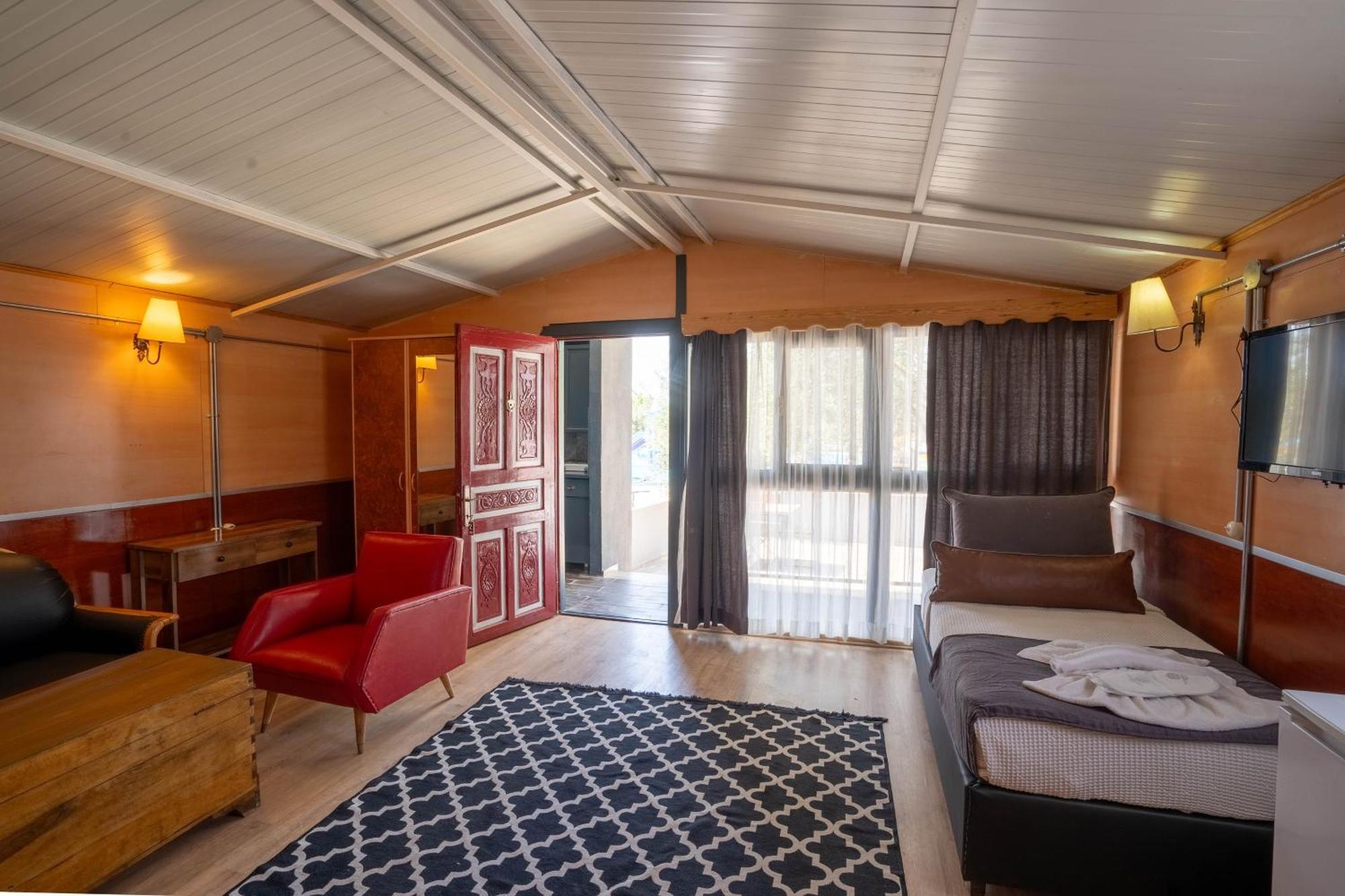 Simlarda Country Club Ayvalik Villa Bagian luar foto