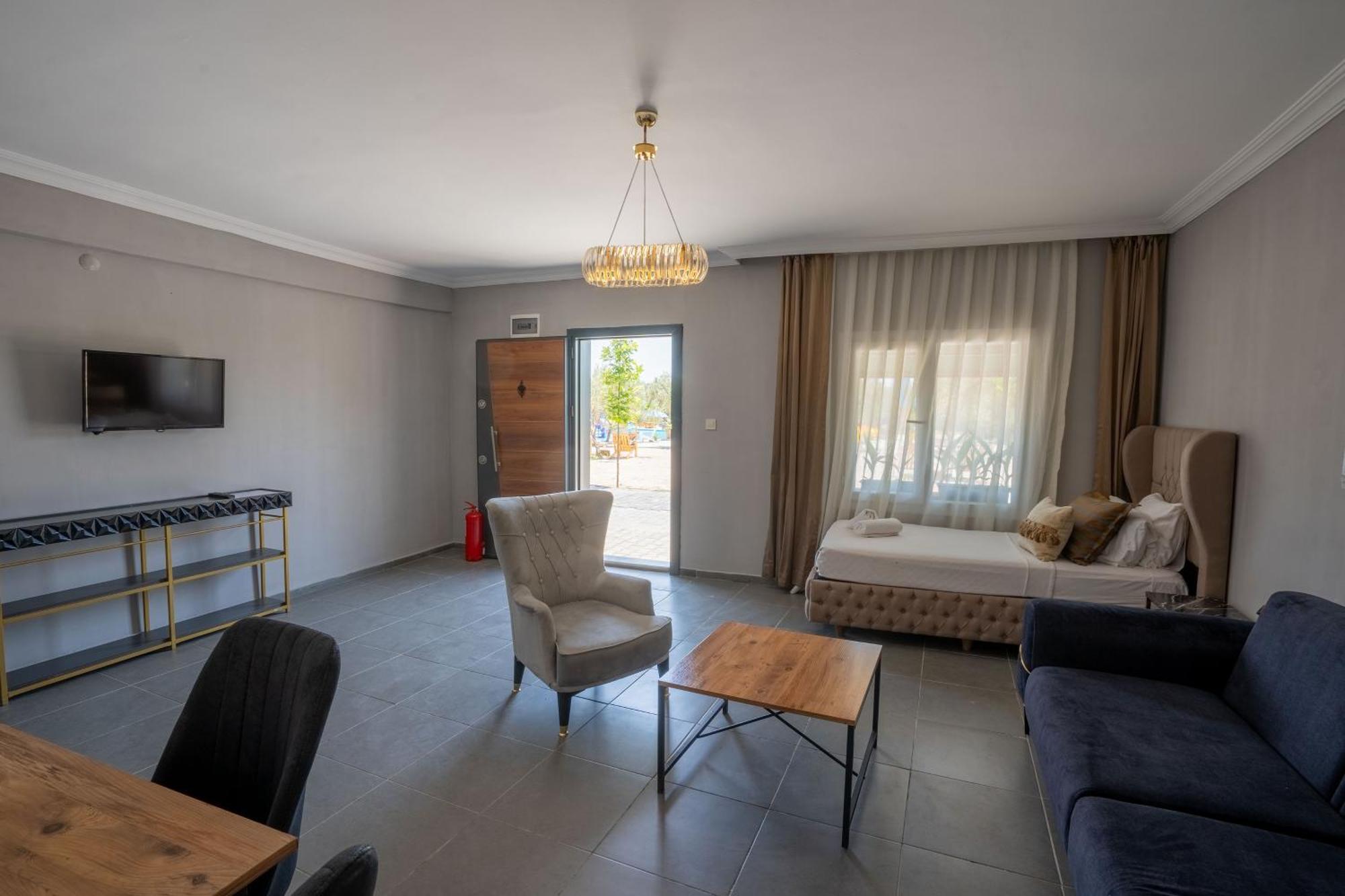 Simlarda Country Club Ayvalik Villa Bagian luar foto