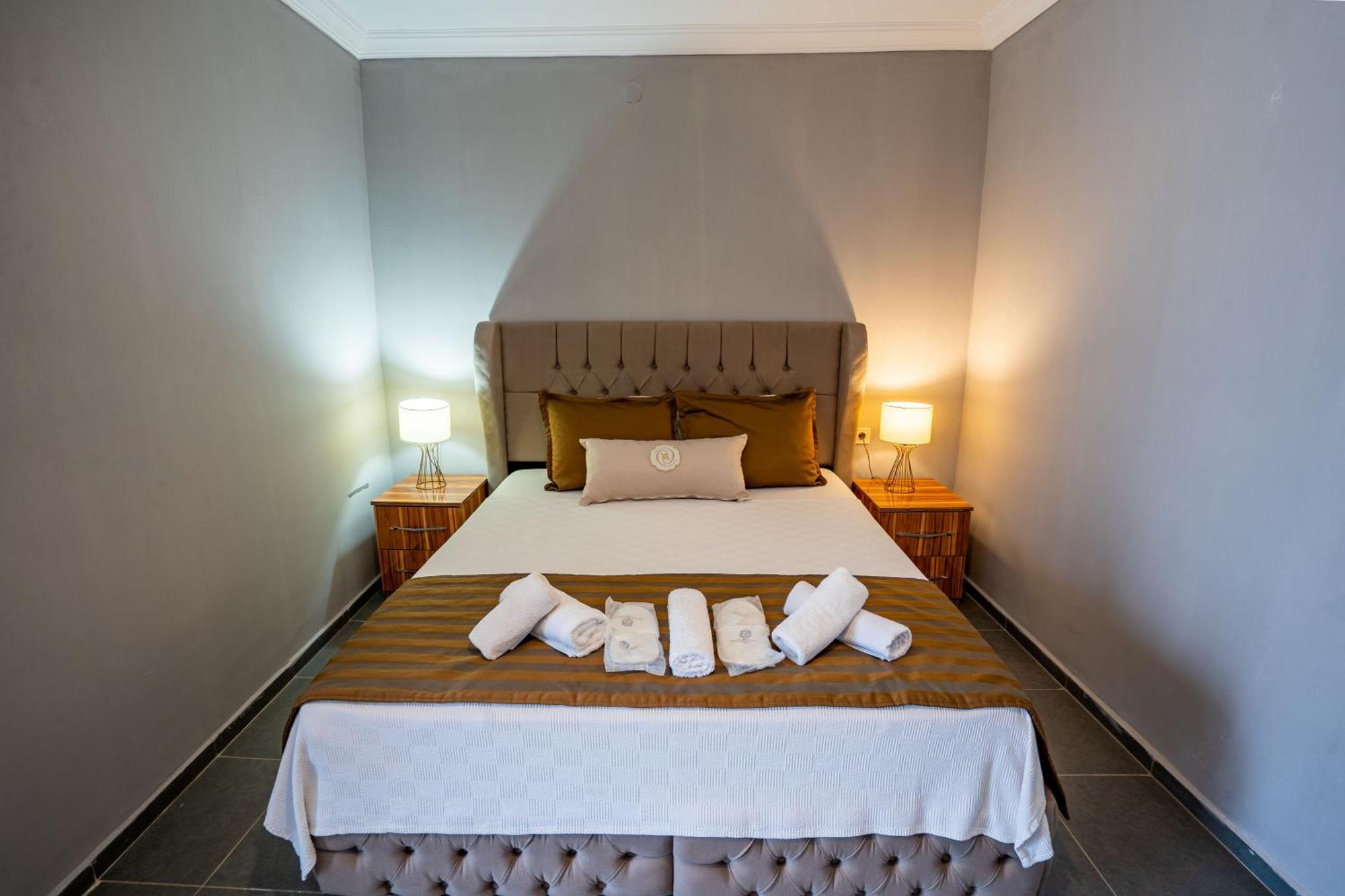 Simlarda Country Club Ayvalik Villa Bagian luar foto